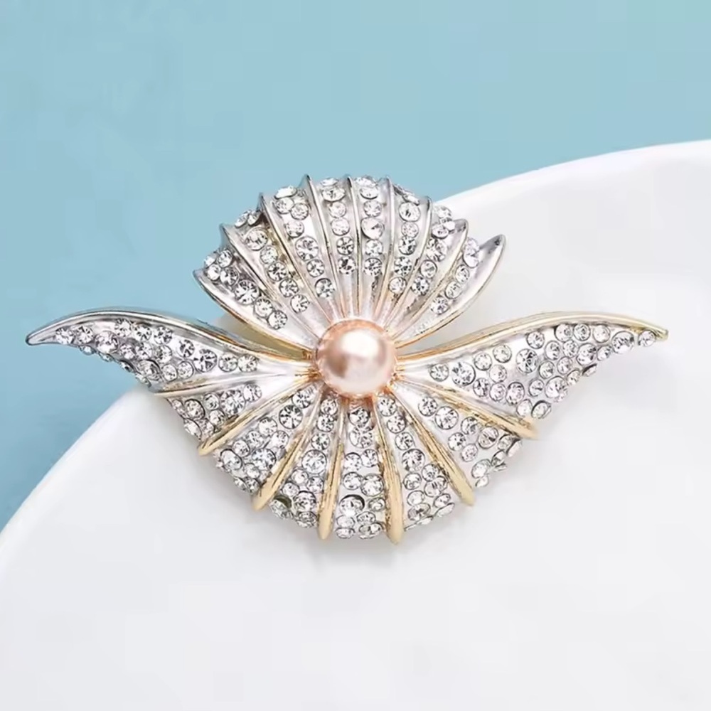 Art Deco Gold Silver Brooch with Pink Pearl